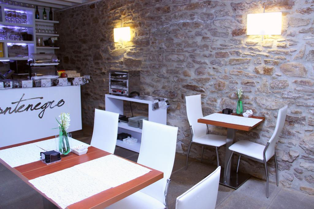 סנטיאגו דה קומפוסטלה Hotel Montenegro Compostela מראה חיצוני תמונה