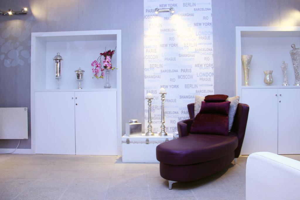סנטיאגו דה קומפוסטלה Hotel Montenegro Compostela מראה חיצוני תמונה