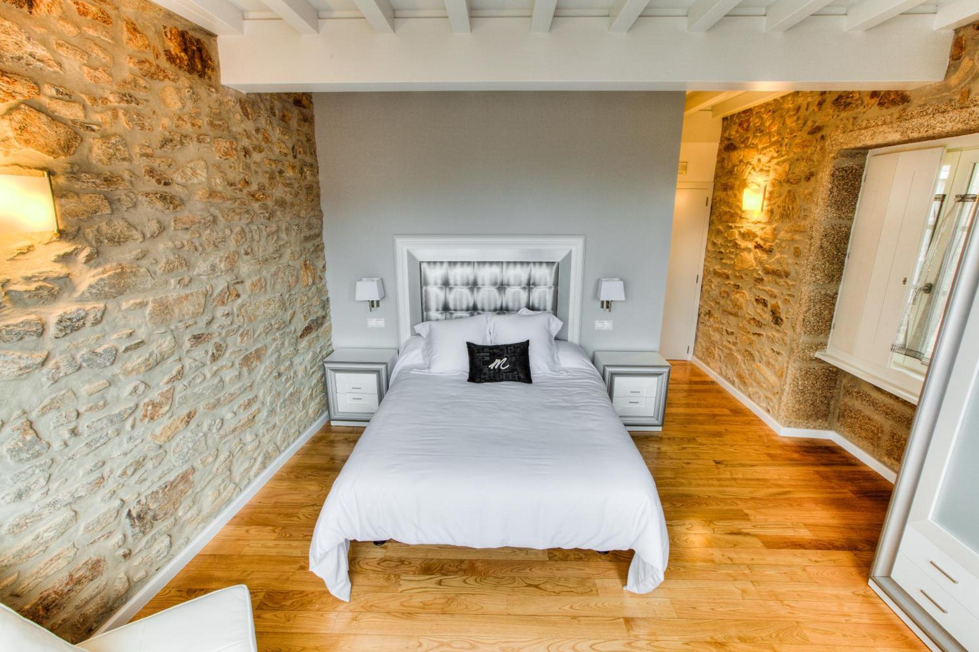 סנטיאגו דה קומפוסטלה Hotel Montenegro Compostela מראה חיצוני תמונה