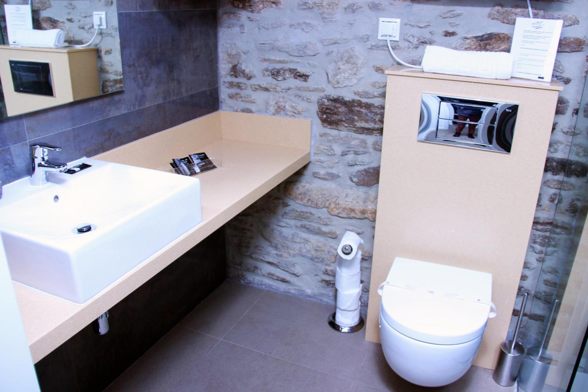 סנטיאגו דה קומפוסטלה Hotel Montenegro Compostela מראה חיצוני תמונה